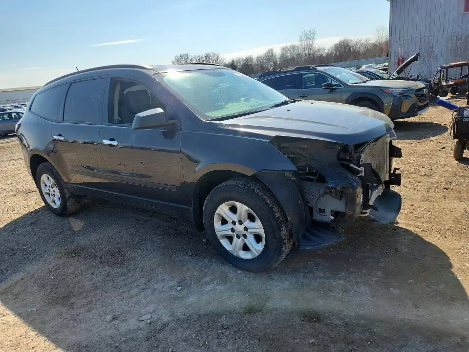 2017 CHEVROLET TRAVERSE LS  