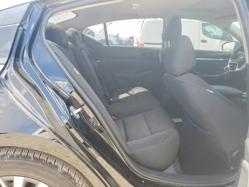2023 NISSAN ALTIMA SV  