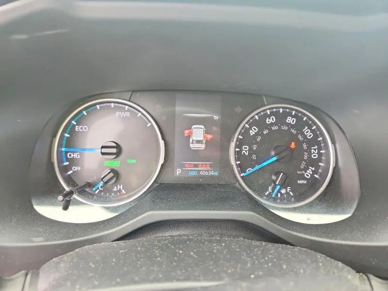 2022 TOYOTA RAV4 LE  