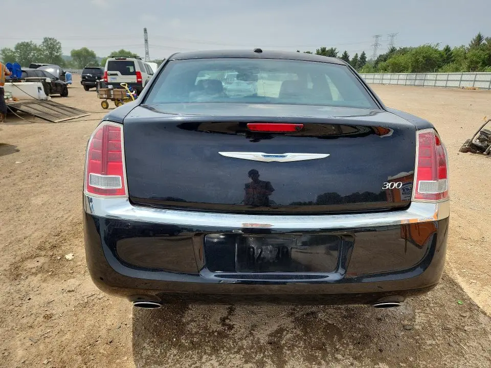 2013 CHRYSLER 300   
