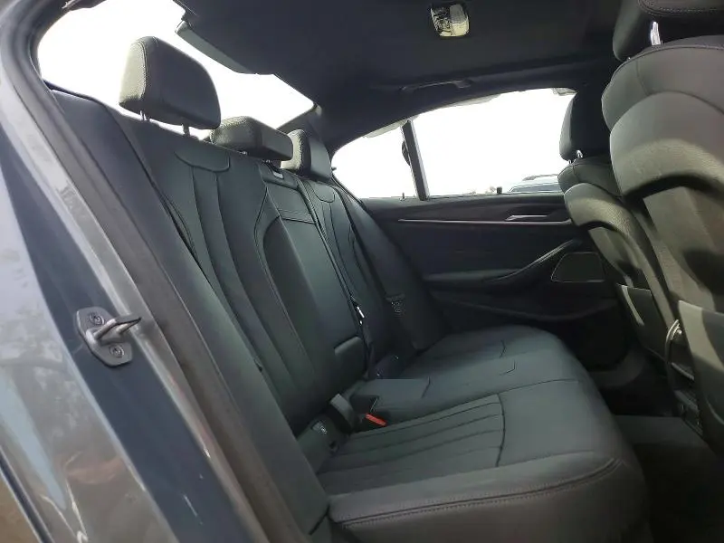 2023 BMW 530 XI  