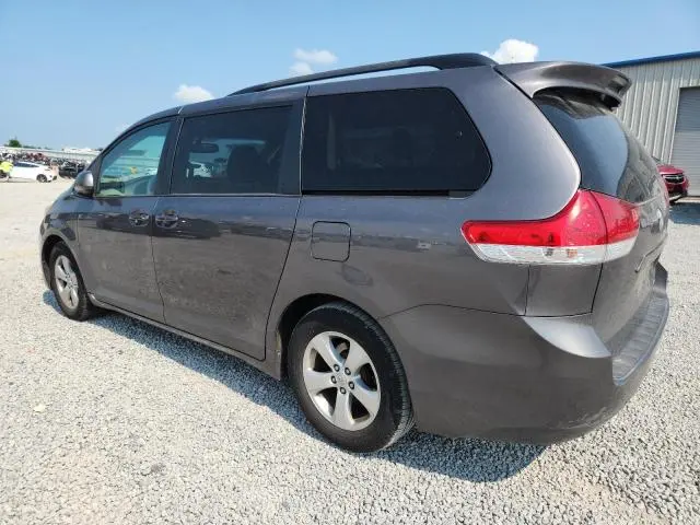 2013 TOYOTA SIENNA LE  