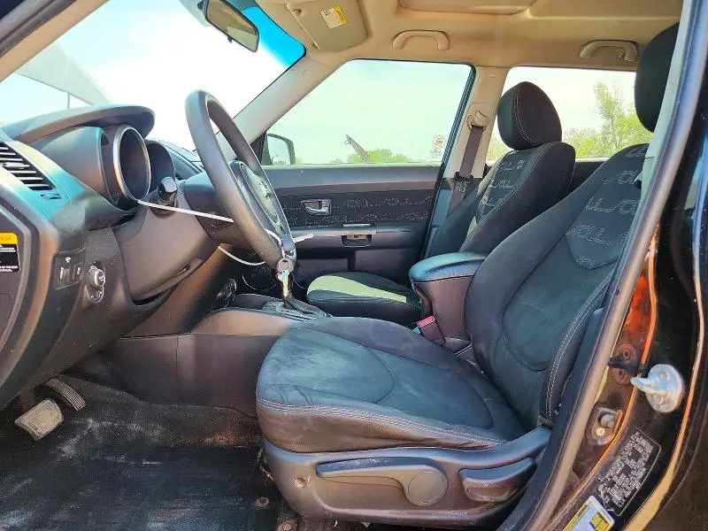 2013 KIA SOUL +  