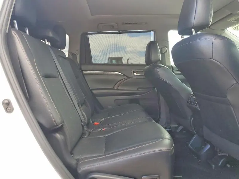 2019 TOYOTA HIGHLANDER LIMITED  
