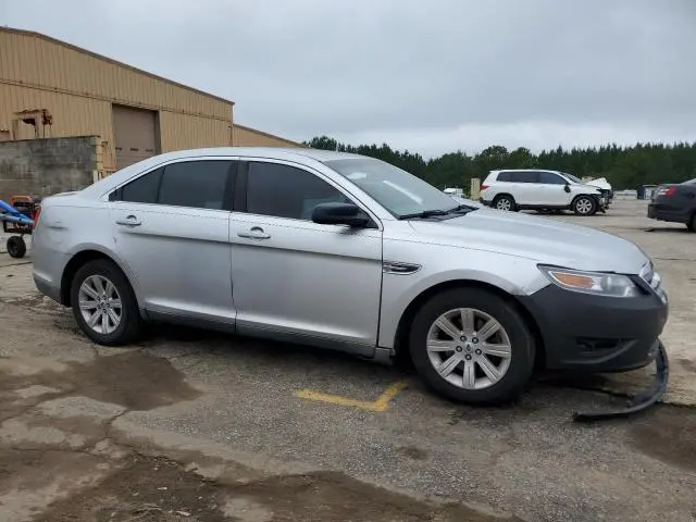 2011 FORD TAURUS SE  