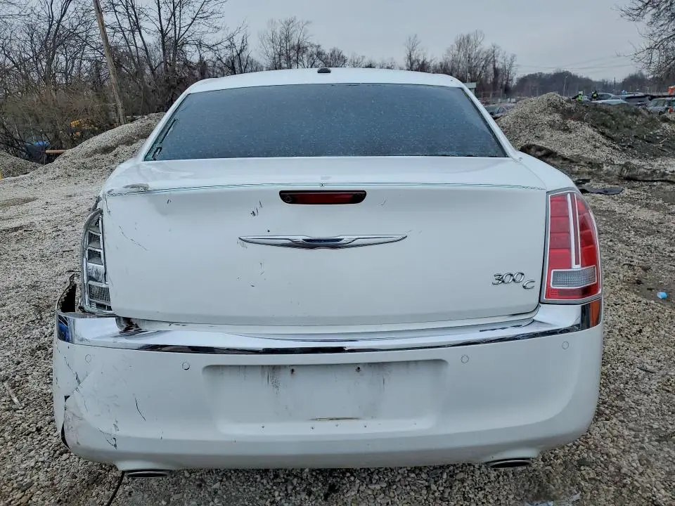 2011 CHRYSLER 300C   