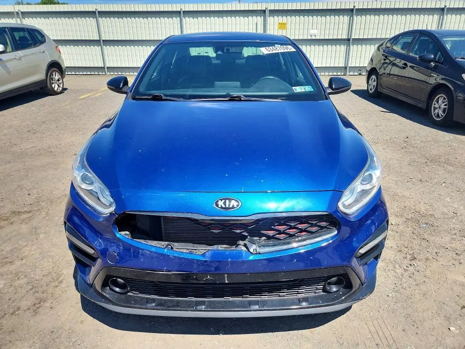 2021 KIA FORTE GT LINE  
