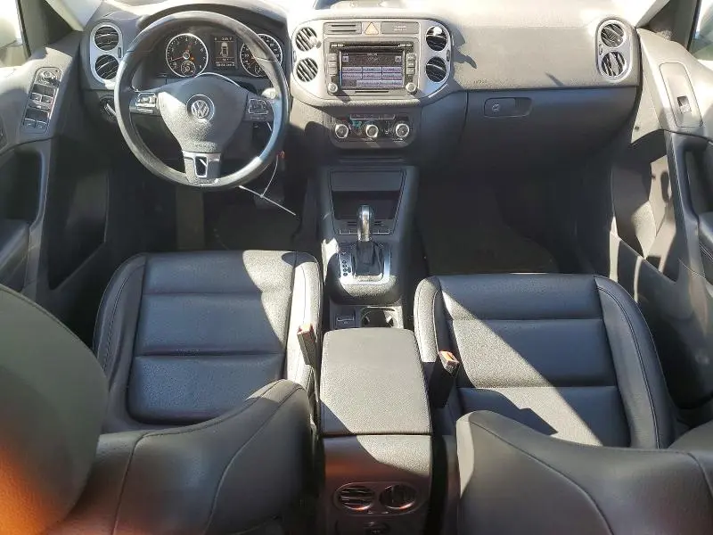 2011 VOLKSWAGEN TIGUAN S  