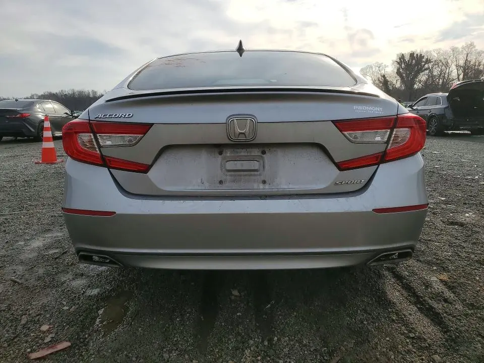 2022 HONDA ACCORD SPORT  