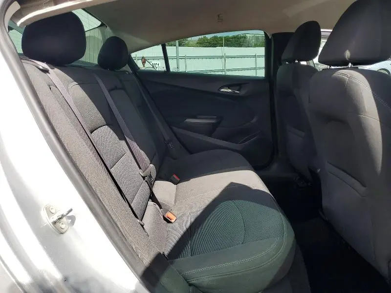 2016 CHEVROLET CRUZE LT  