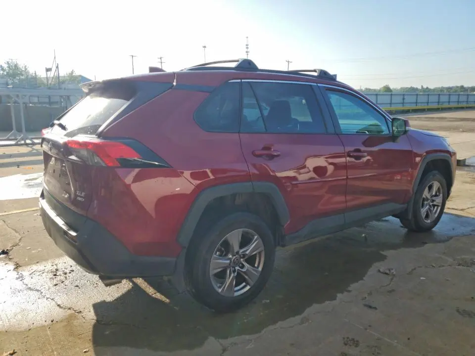 2023 TOYOTA RAV4 XLE  