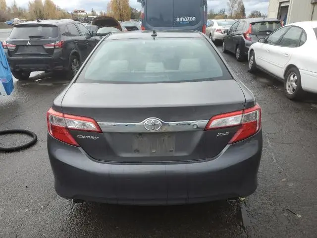 2013 TOYOTA CAMRY SE  