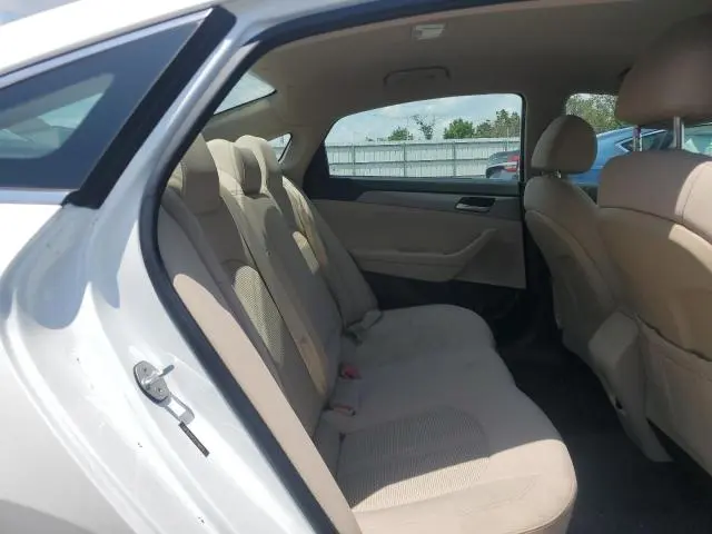 2019 HYUNDAI SONATA SE  