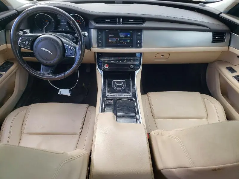 2017 JAGUAR XF PREMIUM  