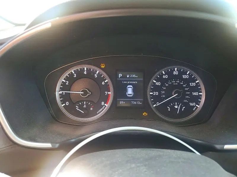 2020 HYUNDAI SANTA FE SE  
