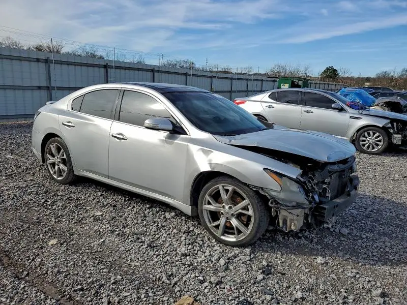 2014 NISSAN MAXIMA S  