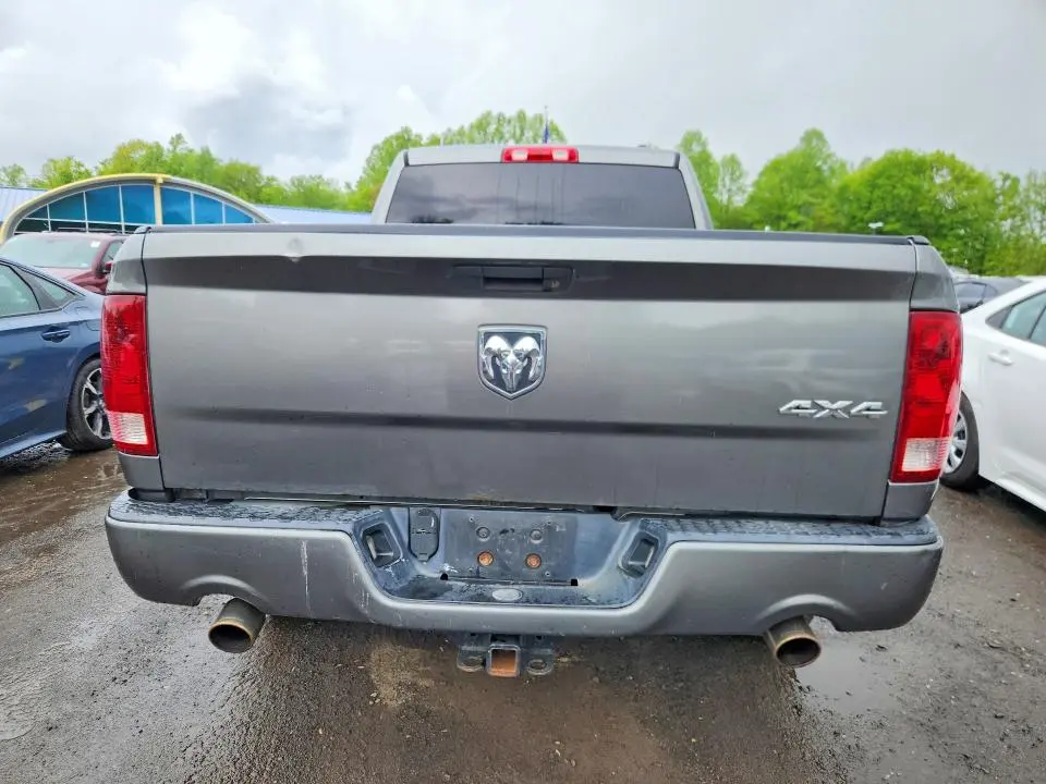 2012 DODGE RAM 1500 ST  