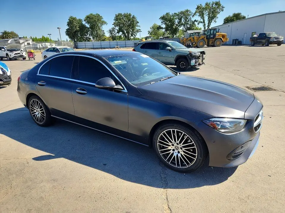 2024 MERCEDES-BENZ C 300  