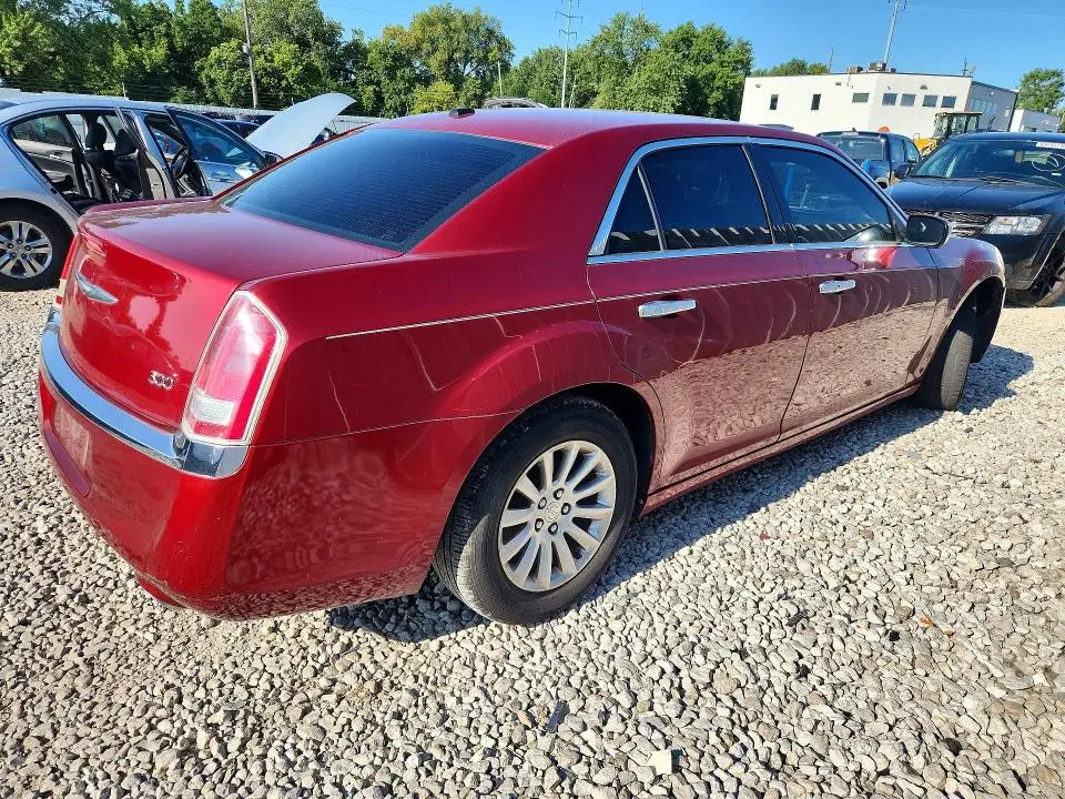 2013 CHRYSLER 300   
