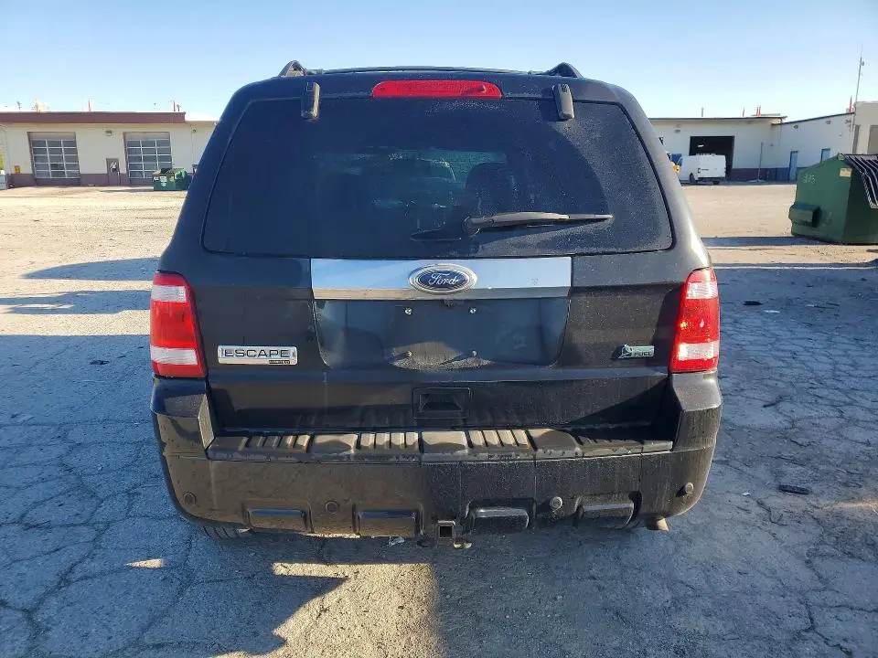 2011 FORD ESCAPE LIMITED  