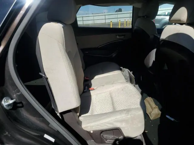 2017 HYUNDAI SANTA FE SE  