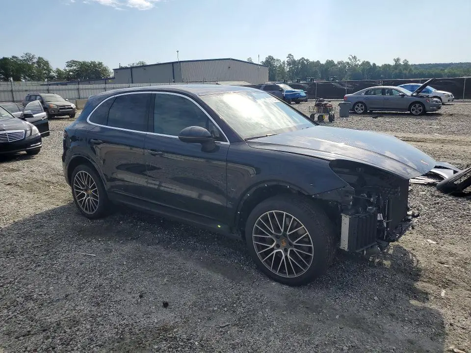 2021 PORSCHE CAYENNE   