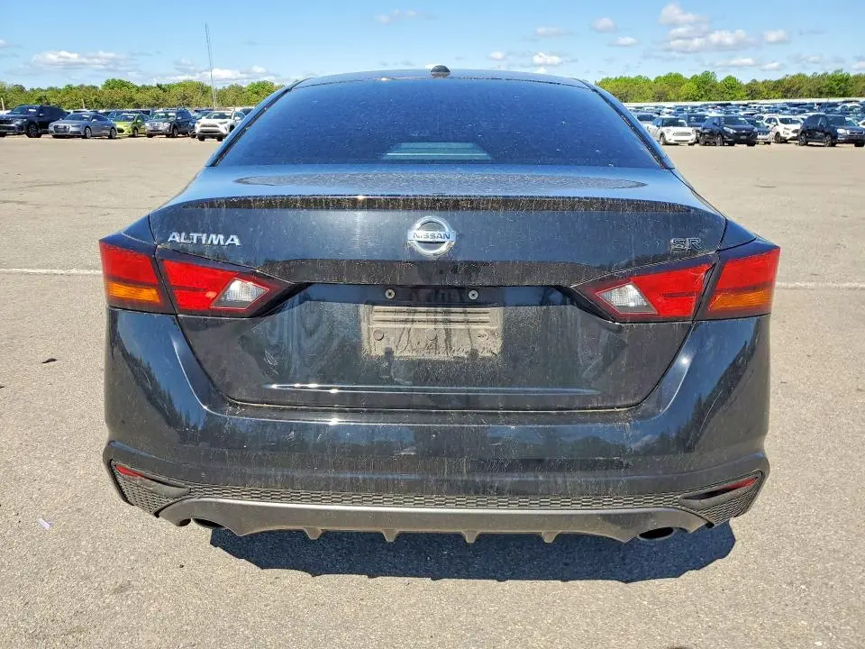 2019 NISSAN ALTIMA SR  