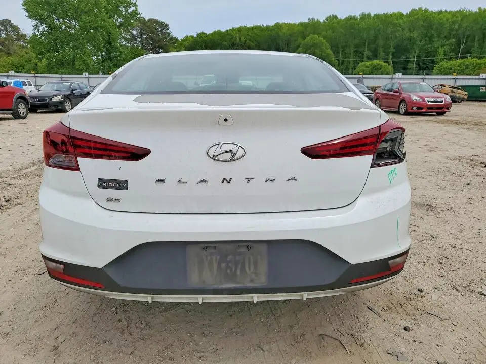 2020 HYUNDAI ELANTRA SE  