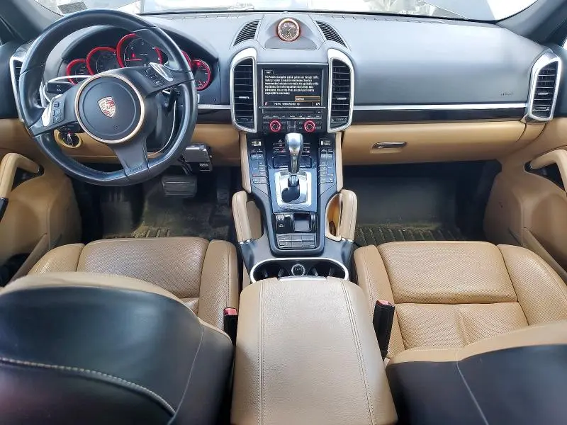2014 PORSCHE CAYENNE   