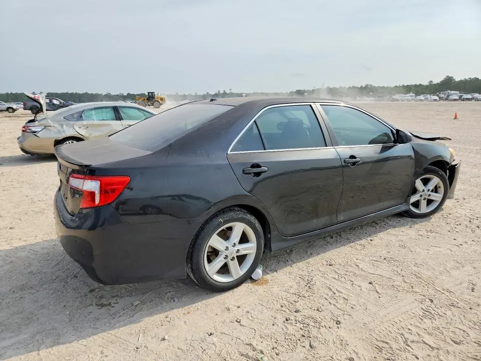 2012 TOYOTA CAMRY L  
