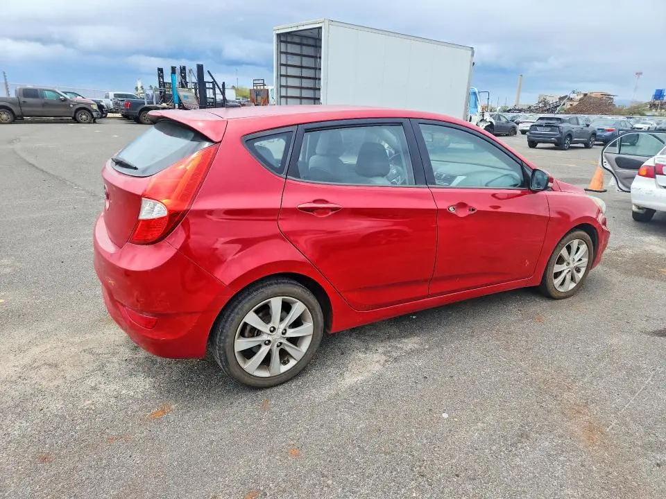 2013 HYUNDAI ACCENT SE  