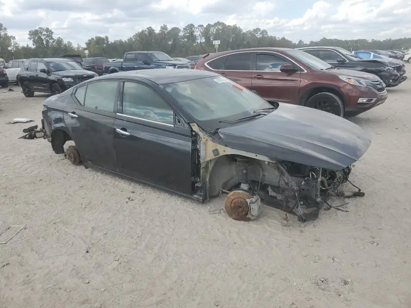 2020 NISSAN ALTIMA SL  