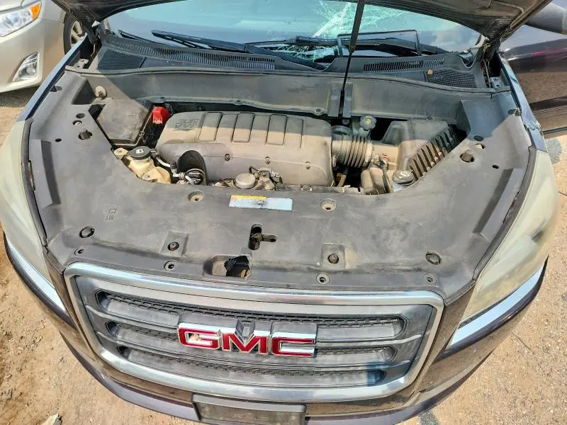 2014 GMC ACADIA SLE  