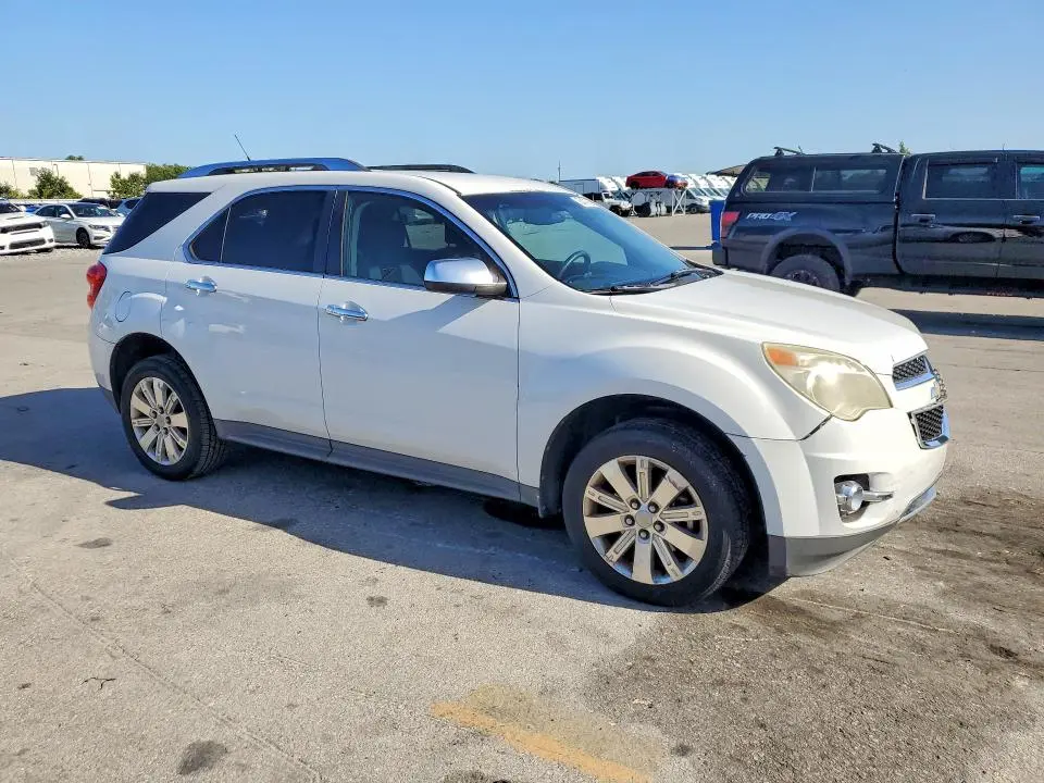 2011 CHEVROLET EQUINOX LT  