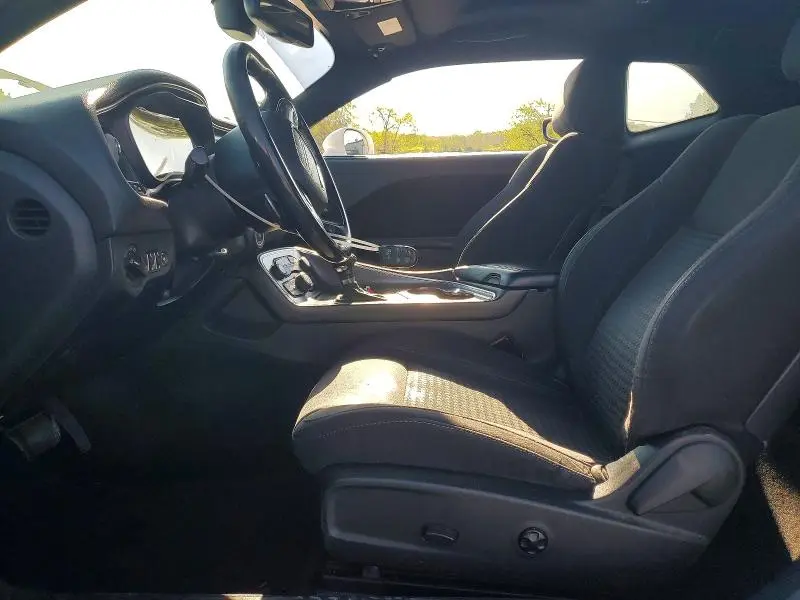 2015 DODGE CHALLENGER SXT  