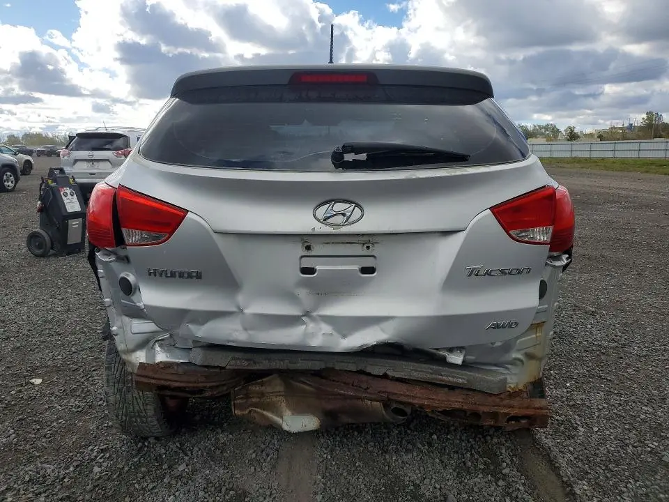 2011 HYUNDAI TUCSON GL  