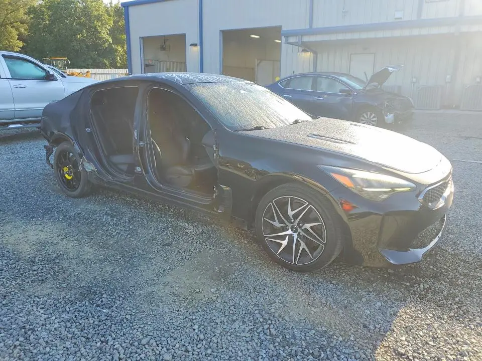 2022 KIA STINGER GT LINE  