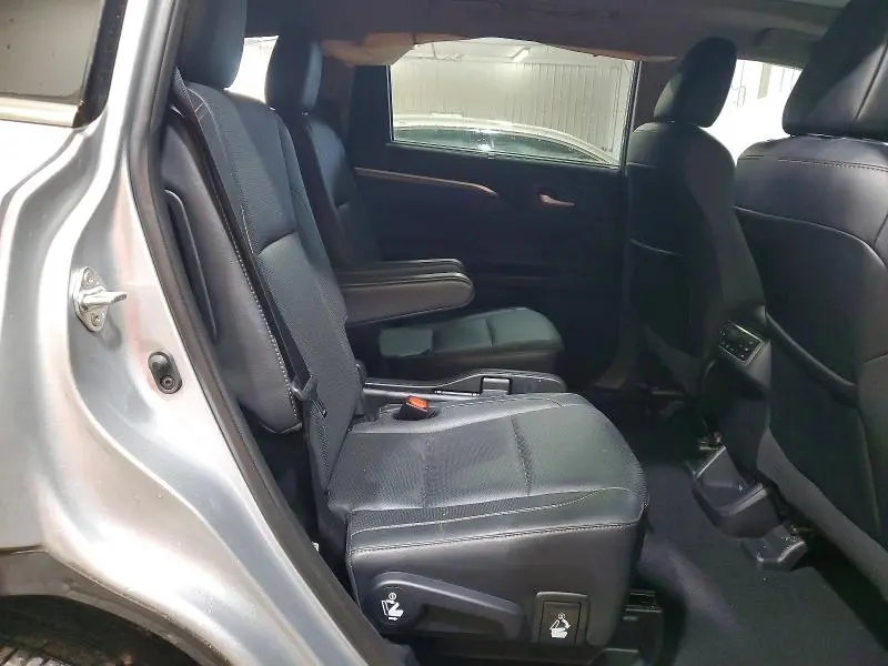 2019 TOYOTA HIGHLANDER LIMITED PLATINUM  