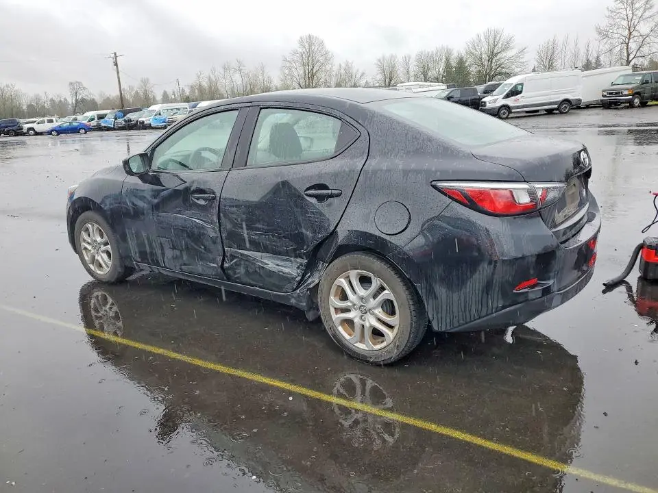 2017 TOYOTA YARIS IA   