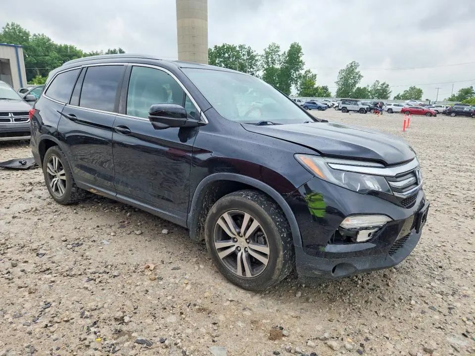 2017 HONDA PILOT EX  