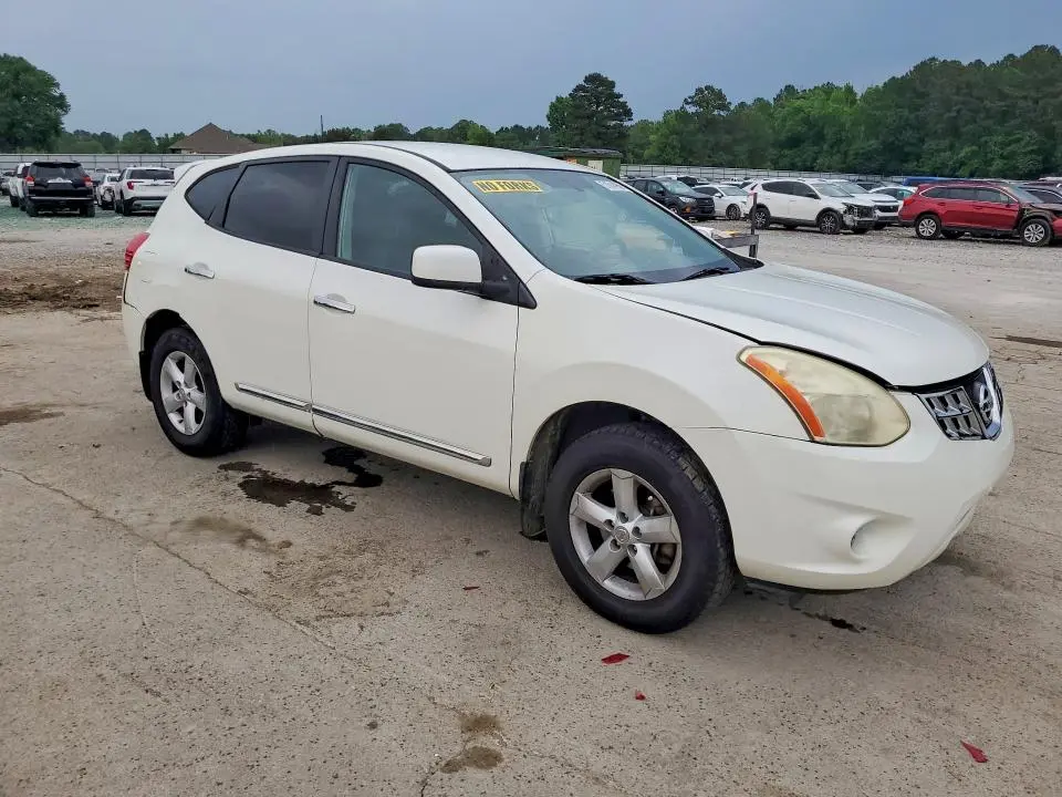 2013 NISSAN ROGUE S  