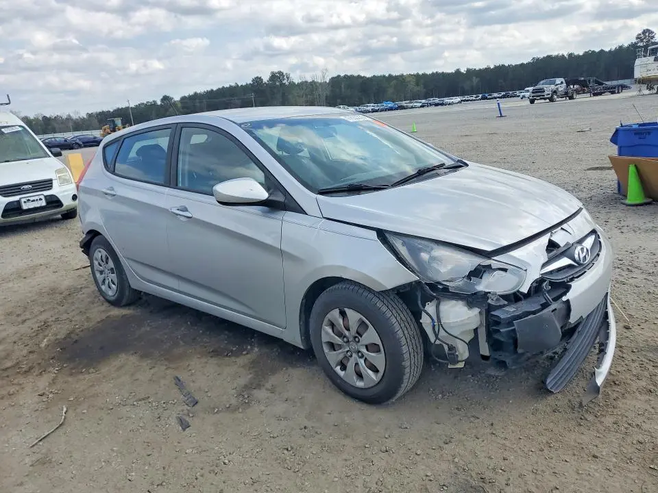 2014 HYUNDAI ACCENT GS  