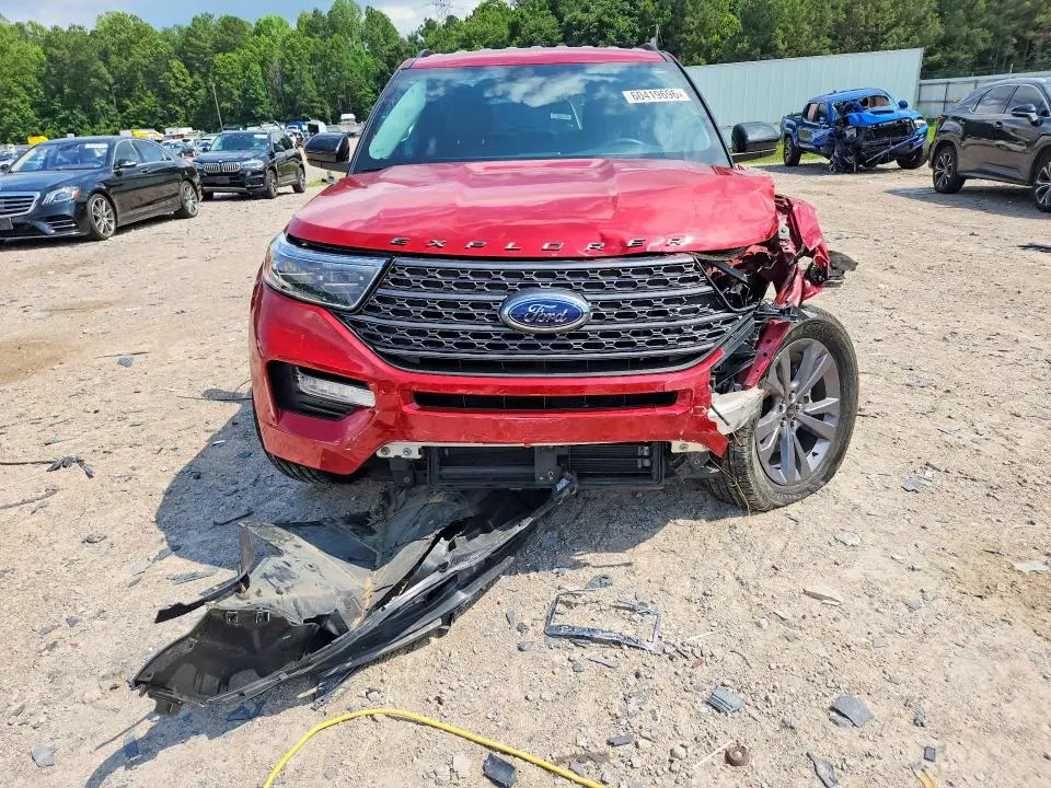 2023 FORD EXPLORER XLT  