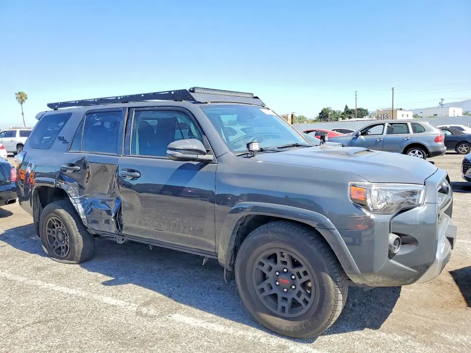 2024 TOYOTA 4RUNNER TRD OFF-ROAD PREMIUM  
