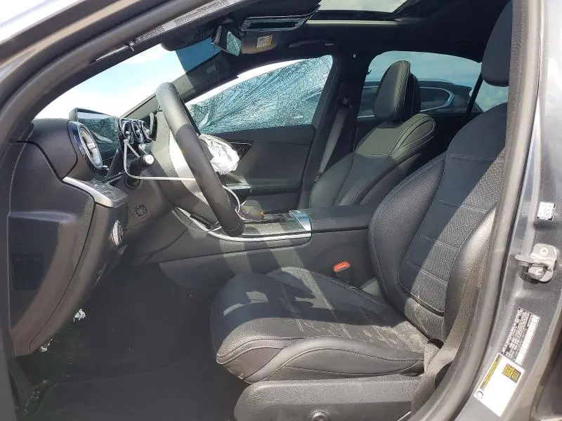 2024 MERCEDES-BENZ C 300  