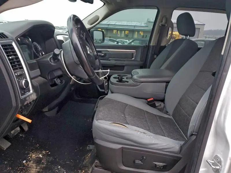 2019 RAM 1500 CLASSIC SLT  