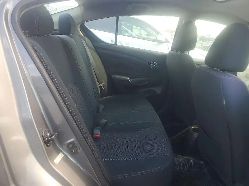 2019 NISSAN VERSA SV  