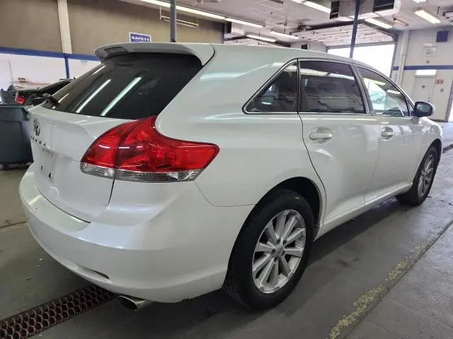 2010 TOYOTA VENZA   