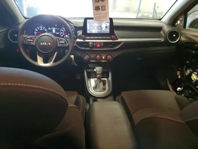 2024 KIA FORTE LX  