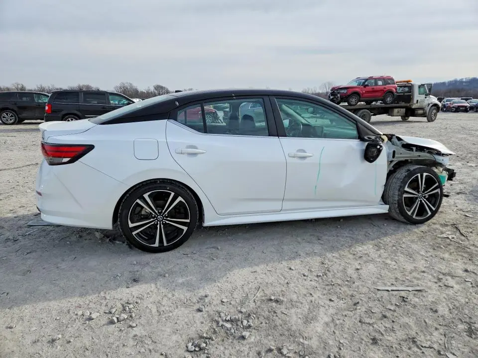 2021 NISSAN SENTRA SR  